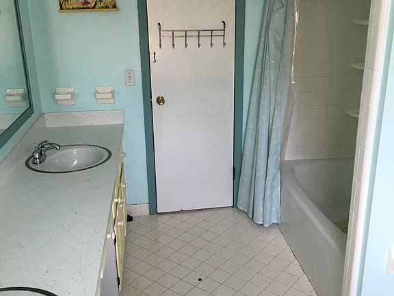 4th image of 3905 Cherokee Villa Ln