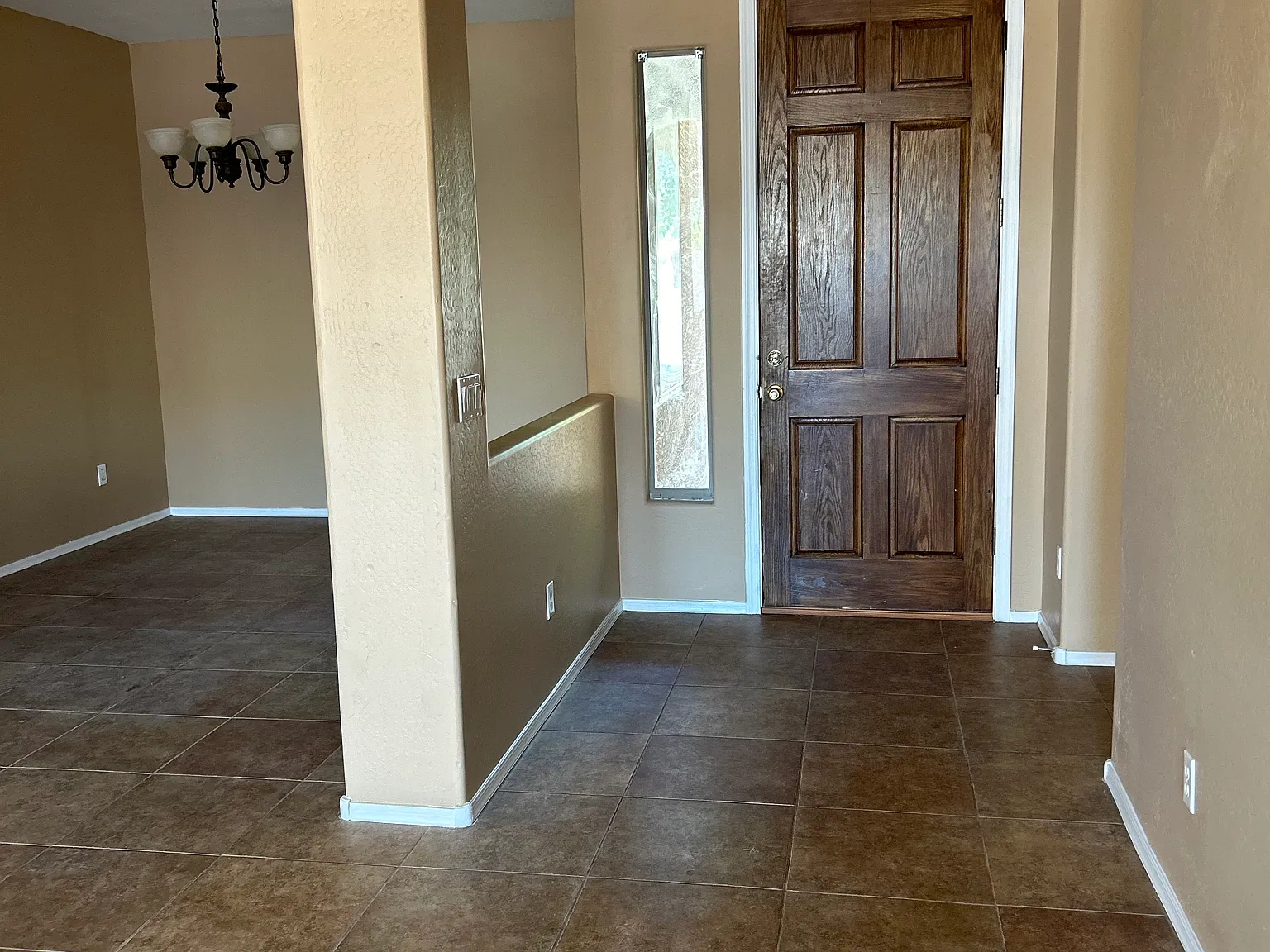 4 bed, 2355 sqft, $2,450 — Photo 3