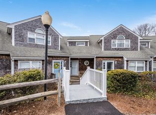 27 Harbor Dr #27, Buzzards Bay, MA 02532