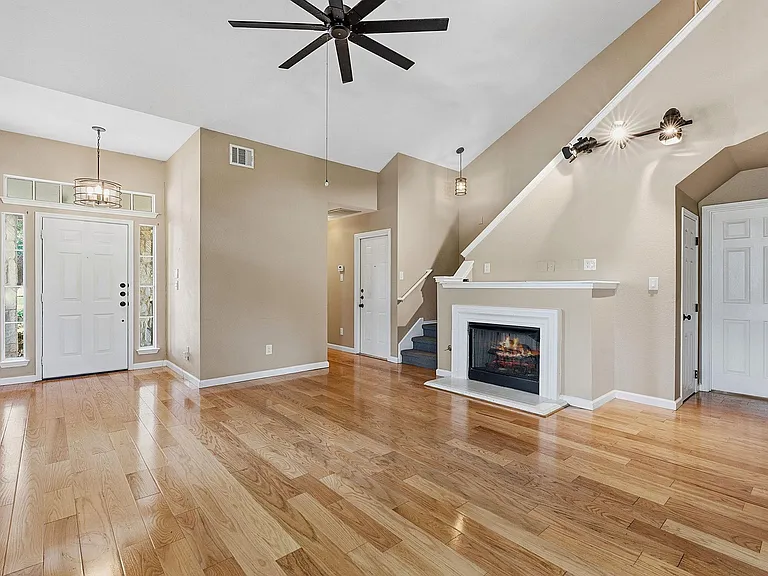 1109 Traci Michelle Dr — Photo 4