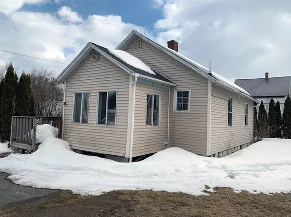 7 Hunt St, Fort Fairfield, ME 04742