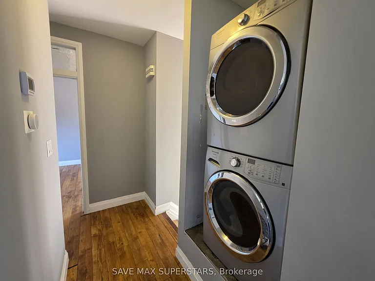222 Phillips St #UPPER — Photo 5