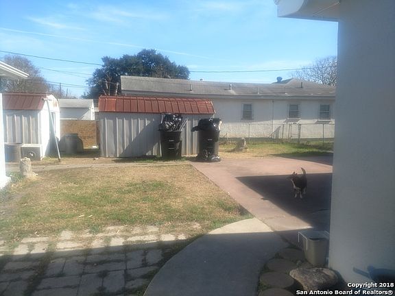 5th image of 347 Marquette Dr