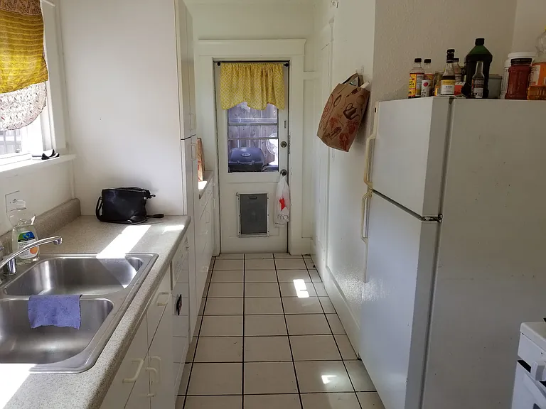 4608 Cherokee Ave — Photo 11