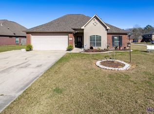 22414 Balmoral Dr, Denham Springs, LA 70726