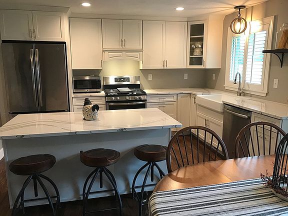 3rd image of 6693 Canton St