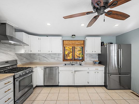 2nd image of 30 Constance Dr