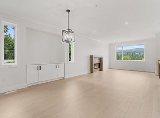 33664 Dewdney Trunk Rd, Mission, BC V2V 7E9