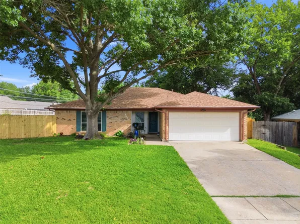 5617 Kindling Ct, Arlington, TX 76016