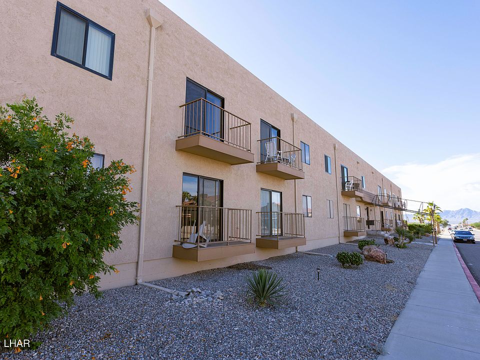 1st image of Mesquite Ave #118