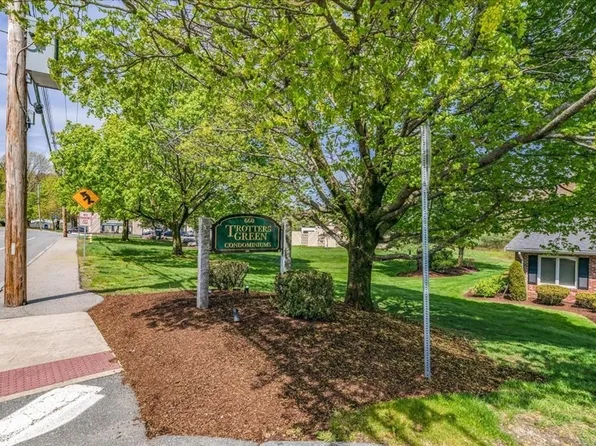660 Union St APT 1C, Braintree, MA 02184