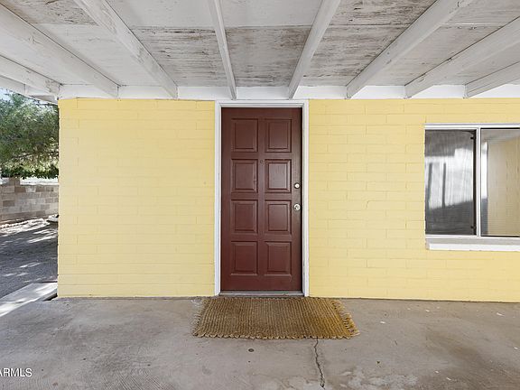4th image of 107 W CARNEY Avenue
