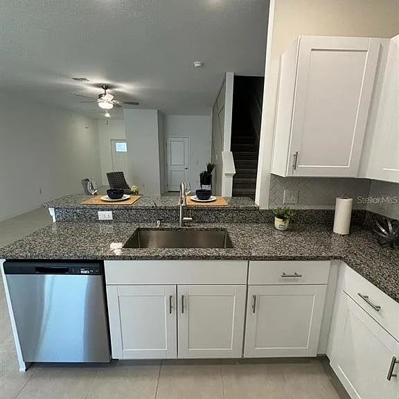 10356 Honey Hammock Way — Photo 14