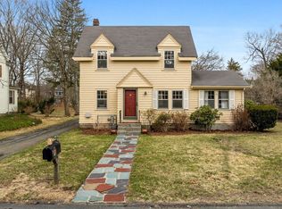 17 Schaller St, Wellesley, MA 02482