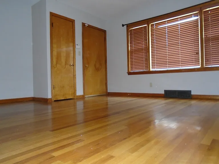 4810 S 2nd St #2 — Photo 5