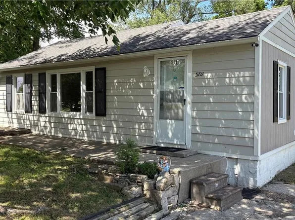 5711 N Compton Ave, Kansas City, MO 64119