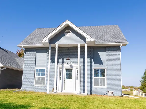 1661 Pierce St, Saint Charles, IA 50240