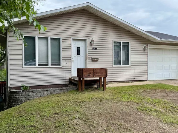 1017 Soo St, Minot, ND 58701