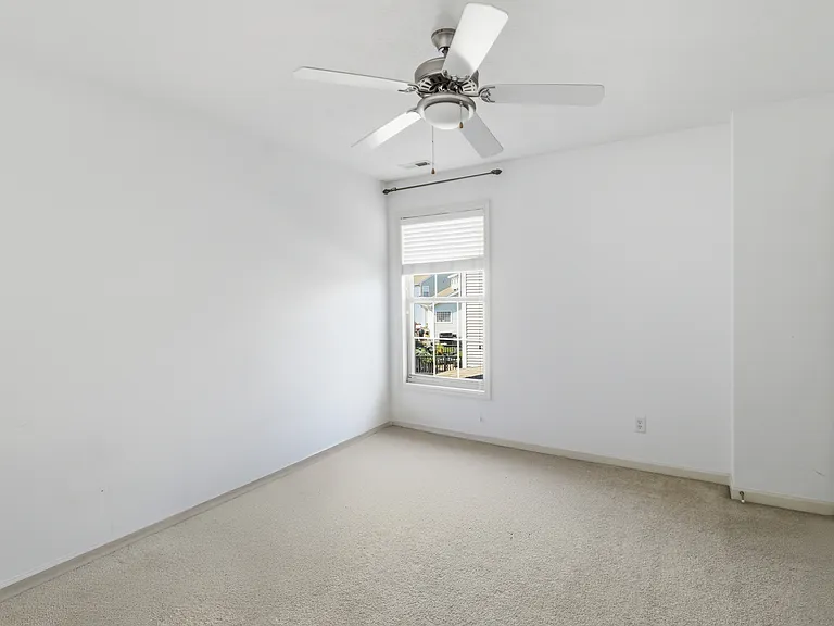 3921 Trailway Dr — Photo 16