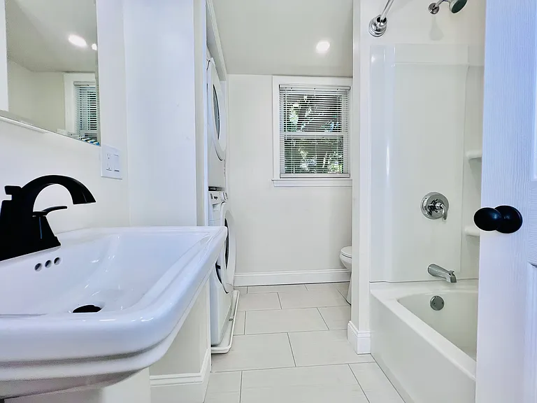 164 Ashburnham St #2 — Photo 7