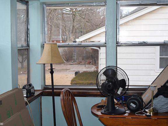 3rd image of 618 34th St