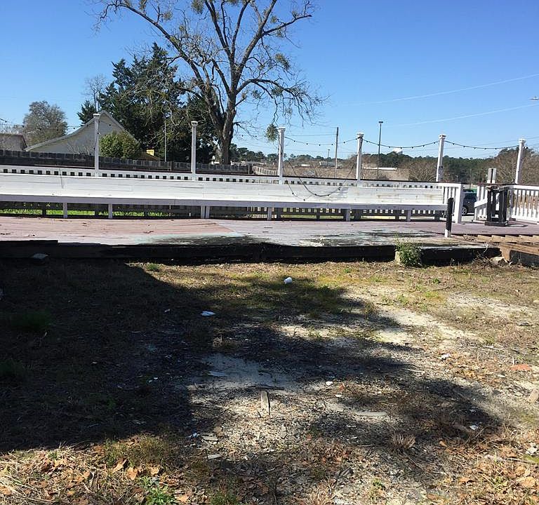 2nd image of 1909 Baytree Pl