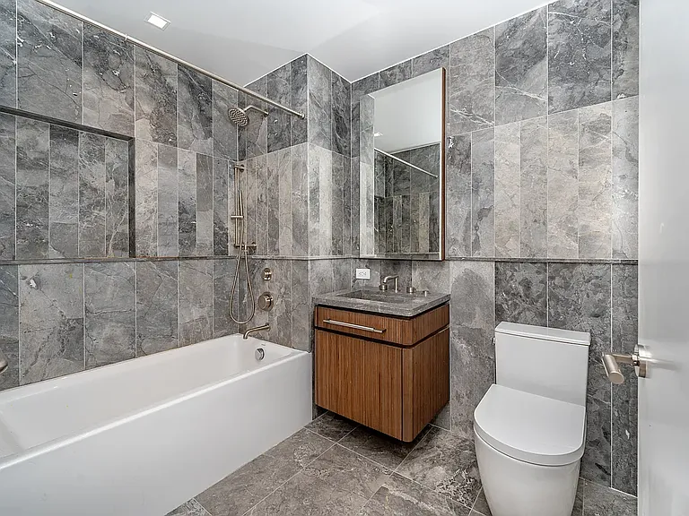 208 Delancey St #3C — Photo 6