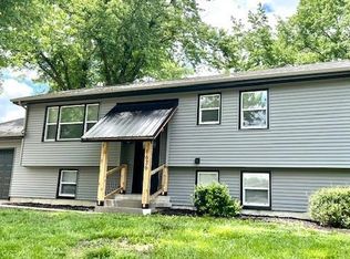 1636 S Poplar St, Ottawa, KS 66067