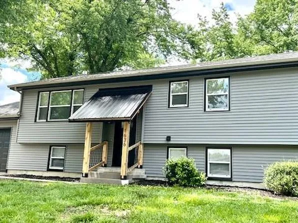 1636 S Poplar St, Ottawa, KS 66067