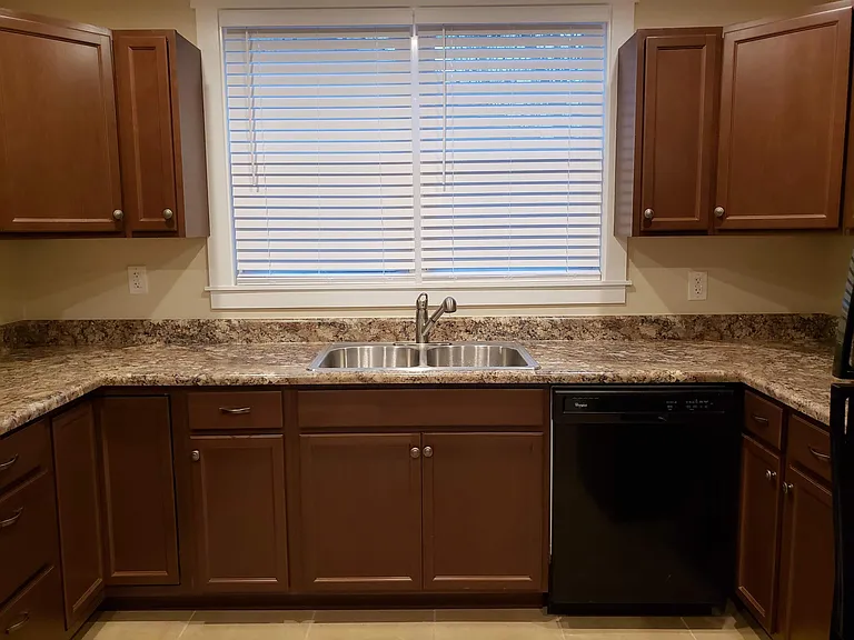 5907 Robertson Ave — Photo 5