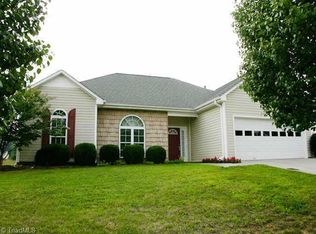 1612 Ammons Dr N, Clemmons, NC 27012