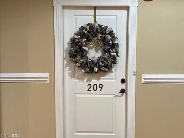 407 F St, N Wilkesboro, NC 28659