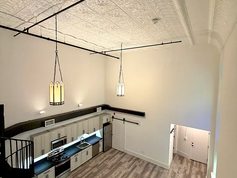 177 Chestnut St #5 — Photo 17