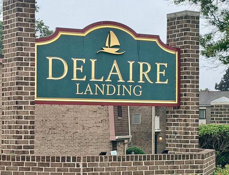 1st image of 67002 Delaire Landing Rd #2