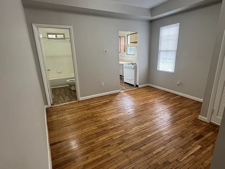 Living/Dining Area