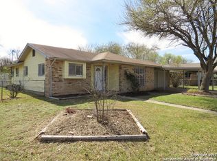 7202 Meadow Breeze Dr, San Antonio, TX 78227