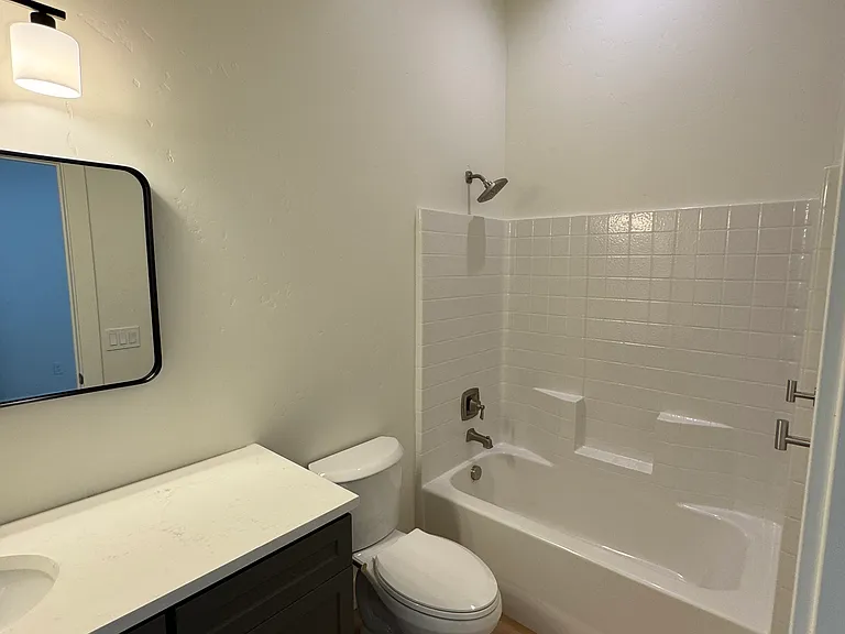 1812 8th St N #2 — Photo 5