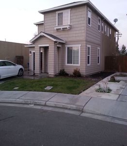 1903 Olivas Ct, Ceres, CA, 95307