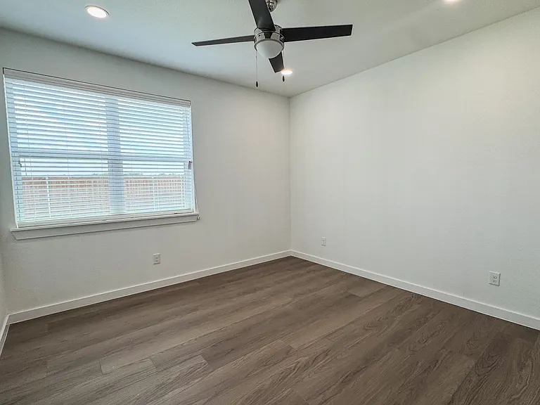 180 Zion Rd — Photo 15