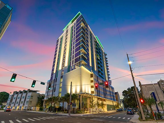 4th image of 777 3rd Ave N #1307