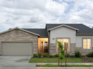 415 E Riverway Ave #166, Visalia, CA 93291