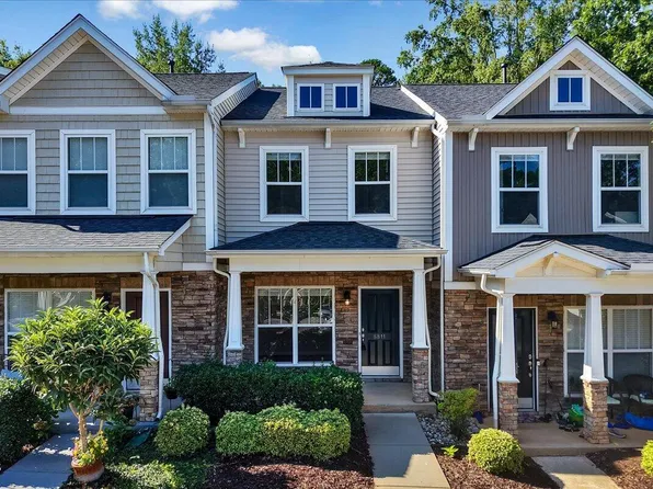 8811 Orchard Grove Way, Raleigh, NC 27612