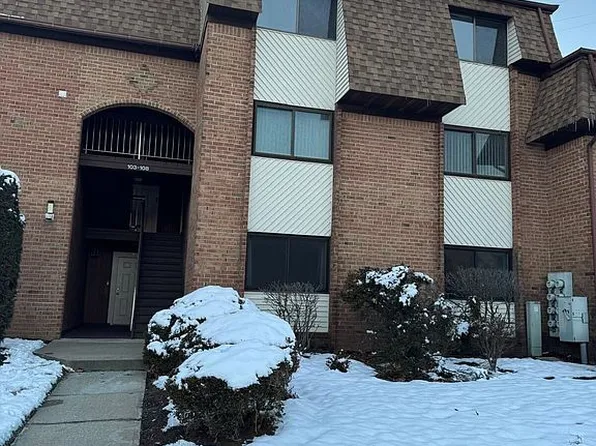 107 Edison Glen Ter, Edison, NJ 08837