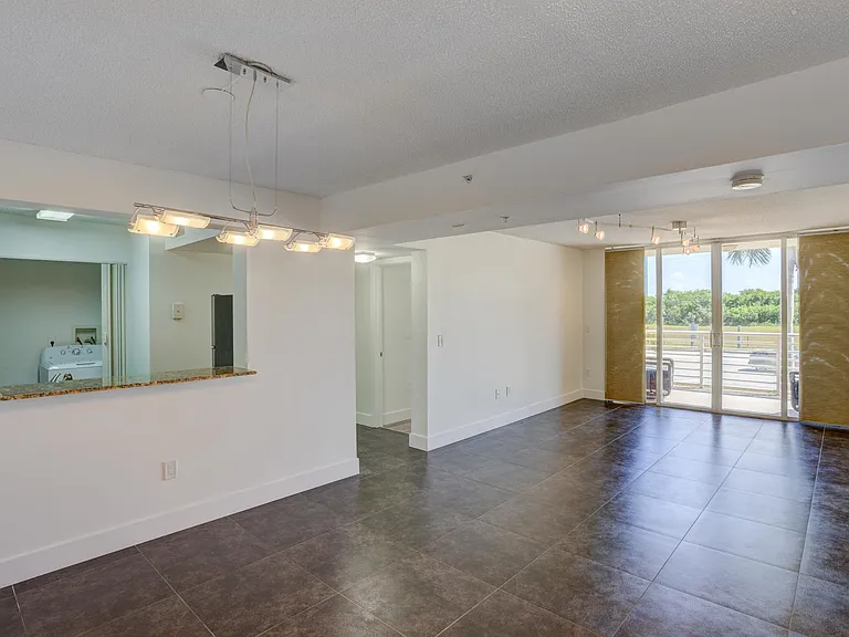 2711 Ocean Club Blvd #203 — Photo 12