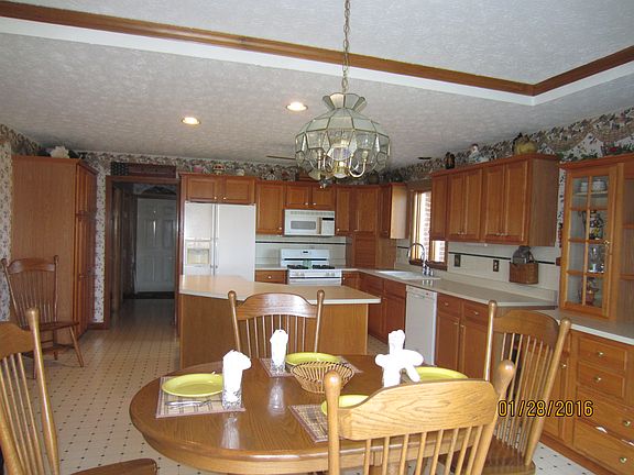 4th image of 1824 W County Road 1050 S