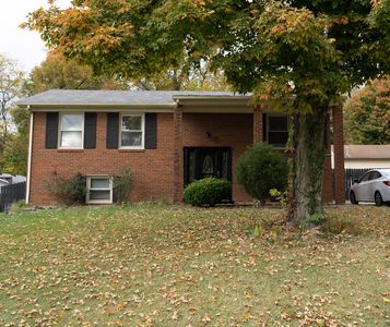 5511 Lois Ave, Louisville, KY, 40219