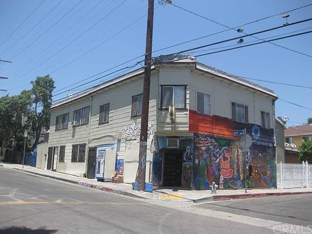 1st image of 1253 W Court St