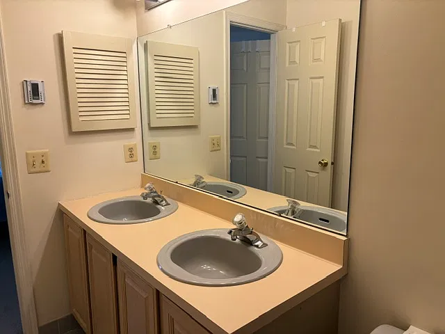 2 bed, 2.5 bath, $2,600 — Photo 2