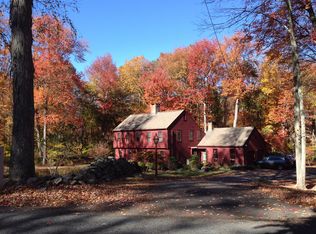 105 Town Woods Rd, Lyme, CT 06371