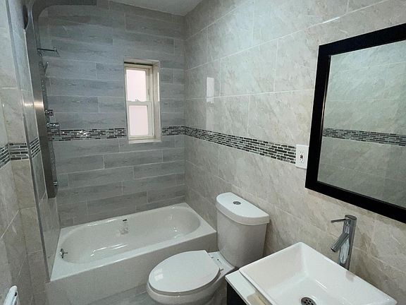 4th image of 1804 Rockaway Pkwy Floor 1